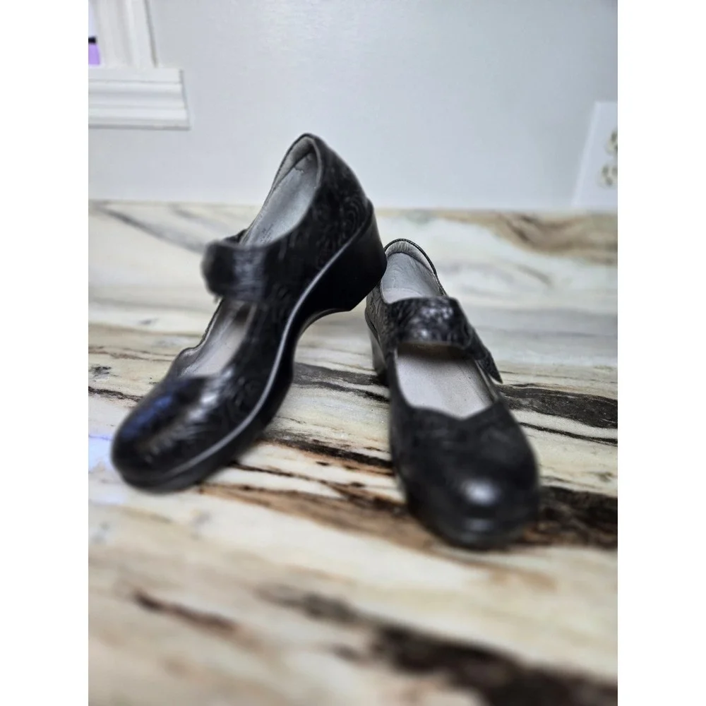 Alegria ELL-541 Black Leather Floral Embossed Mary Jane Wedge Shoes Womens 38